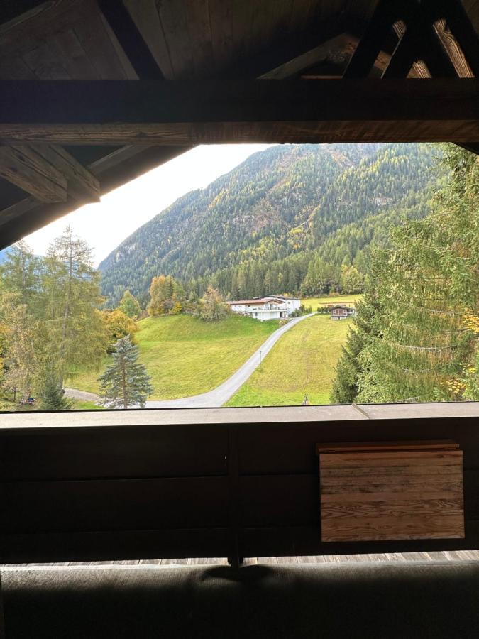 Ferienwohnungen Oetztal เซาเทนส์ ภายนอก รูปภาพ
