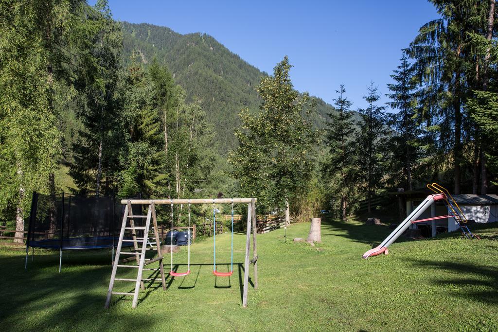 Ferienwohnungen Oetztal เซาเทนส์ ภายนอก รูปภาพ